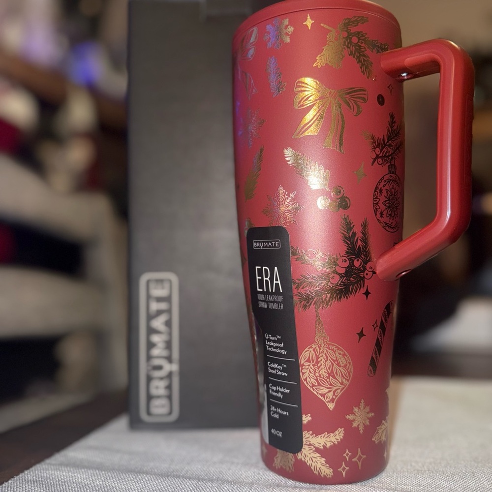 Brumate Merry Merlot Holiday 40 oz Era